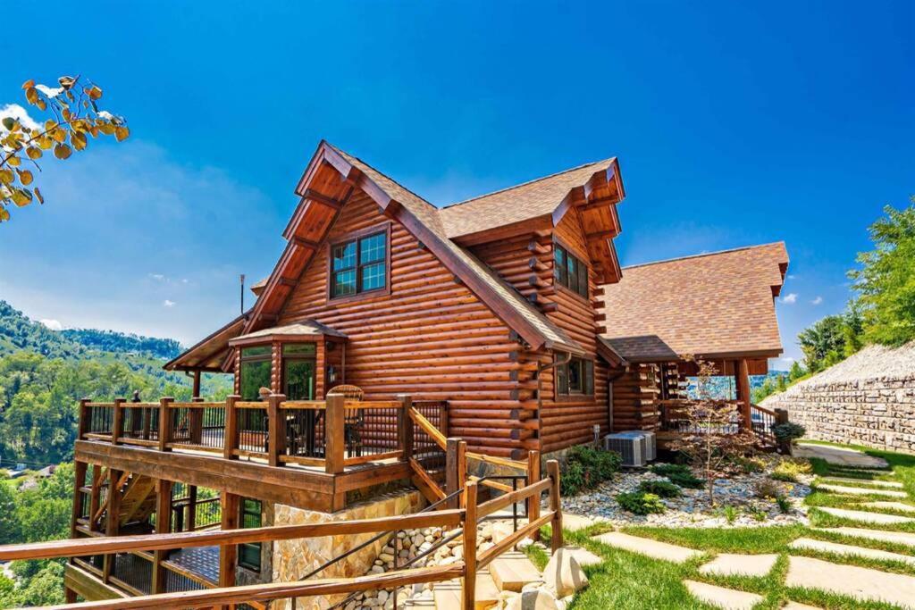Roaring Fork Lodge Gatlinburg Exterior photo