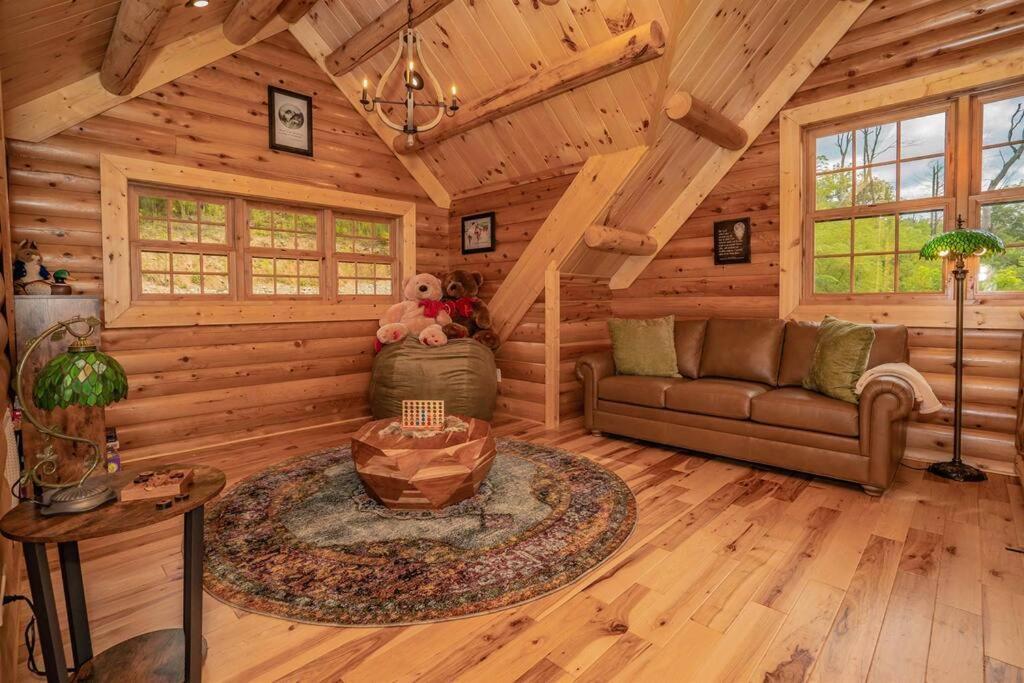 Roaring Fork Lodge Gatlinburg Exterior photo