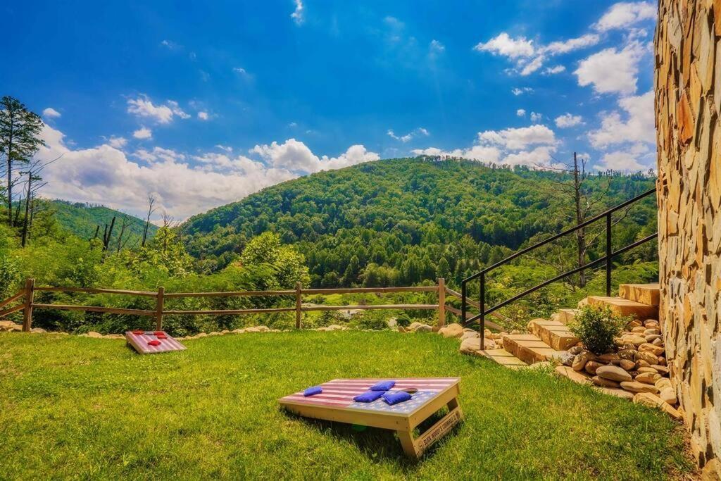 Roaring Fork Lodge Gatlinburg Exterior photo